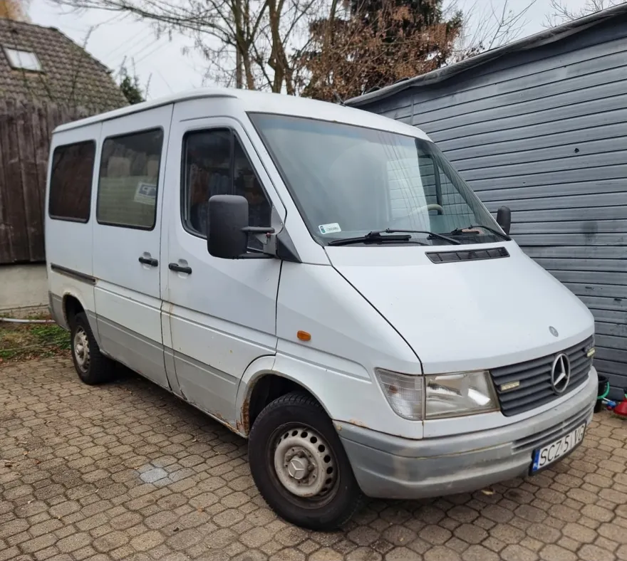 Skup Mercedes Vito — skupiony egzemplarz, odbiór lawetą w cenie