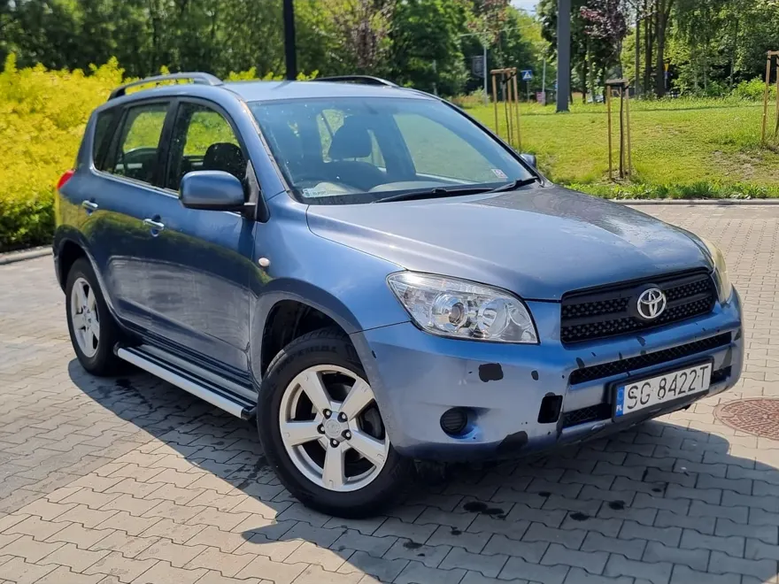 Skup Toyota RAV4 — skupiony egzemplarz, gotówka przy umowie